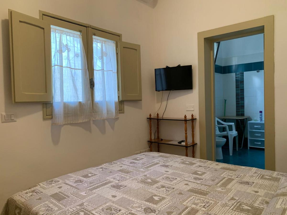 Bed and Breakfast I Due Tesori Сан-Чезаріо-ді-Лечче Екстер'єр фото