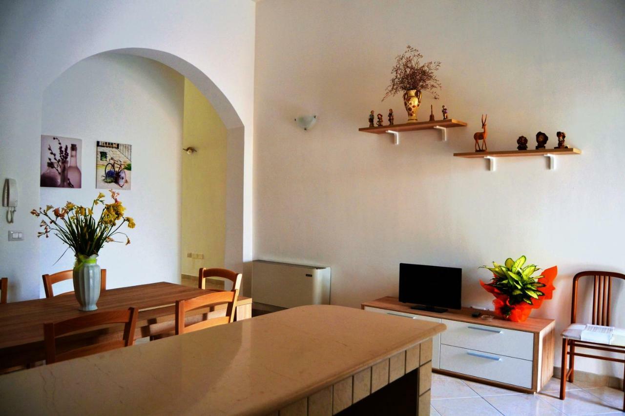 Bed and Breakfast I Due Tesori Сан-Чезаріо-ді-Лечче Екстер'єр фото